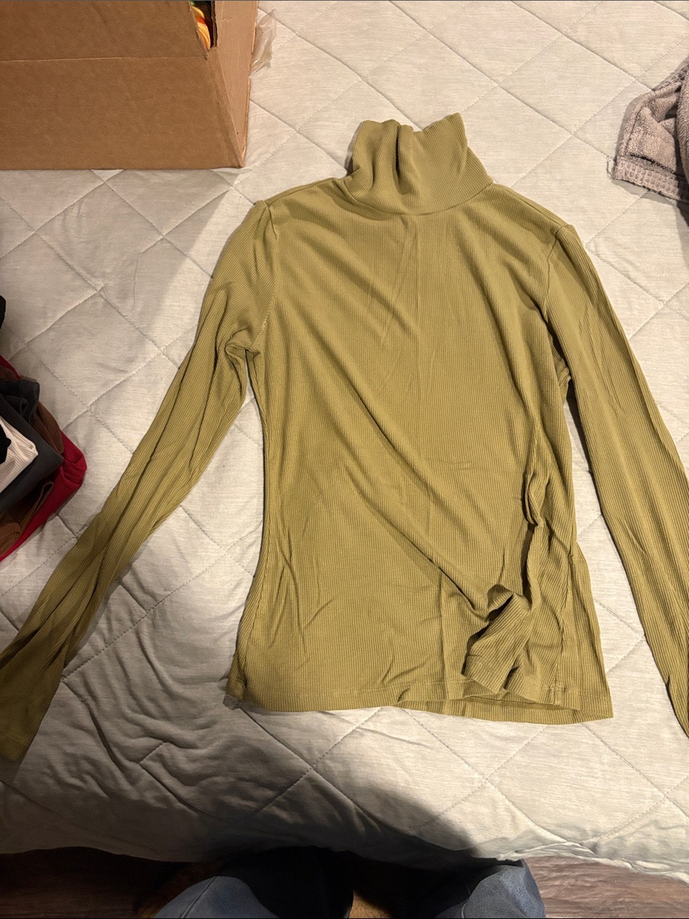 HALARA Olive Ribbed Turtleneck Long Sleeve Top
